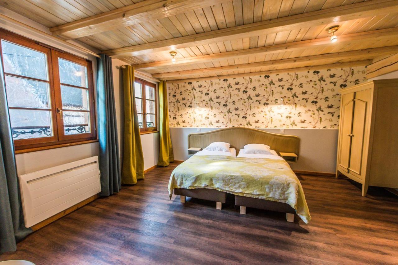 Hotel Au Lion Ribeauville  Bagian luar foto