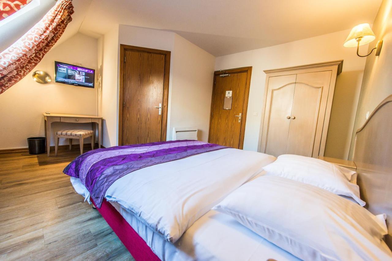 Hotel Au Lion Ribeauville  Bagian luar foto
