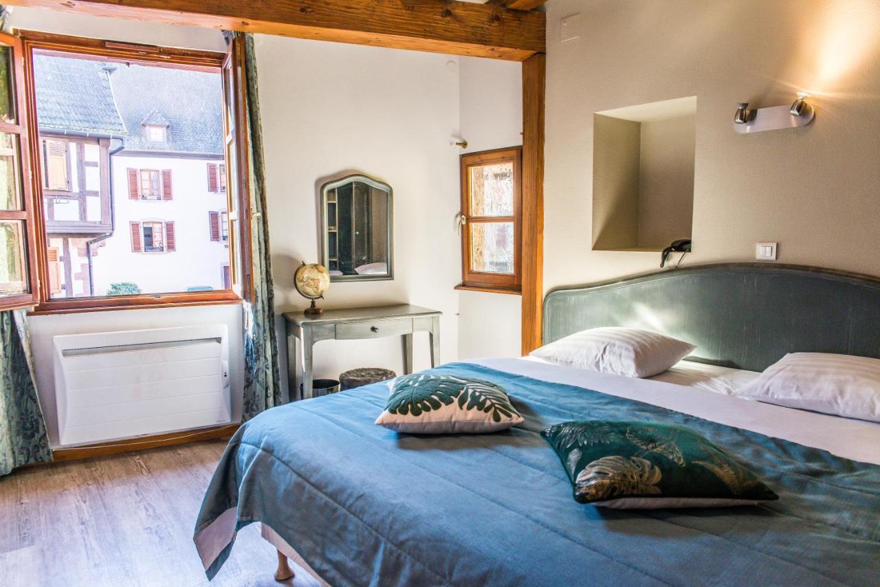 Hotel Au Lion Ribeauville  Bagian luar foto