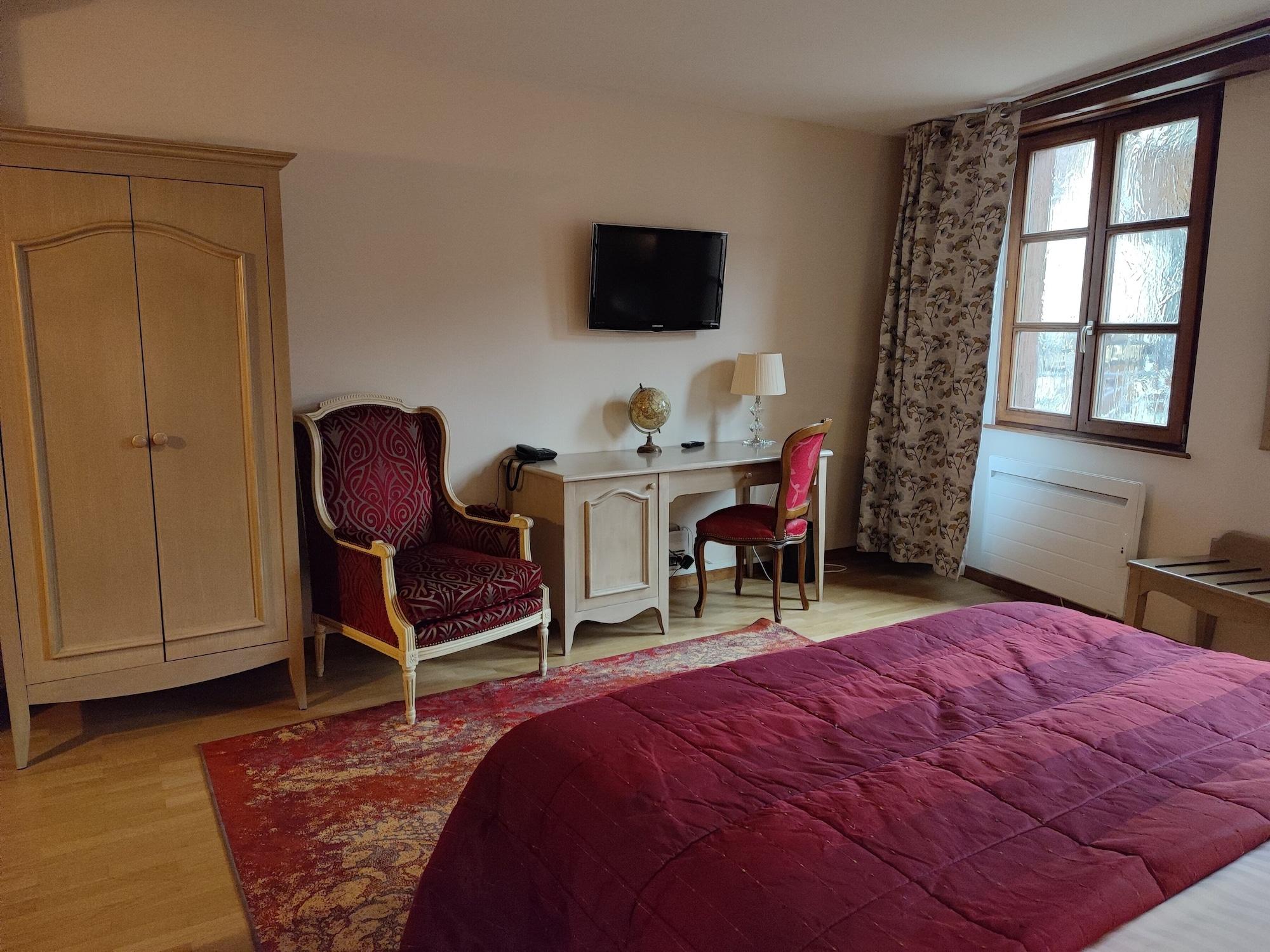 Hotel Au Lion Ribeauville  Bagian luar foto