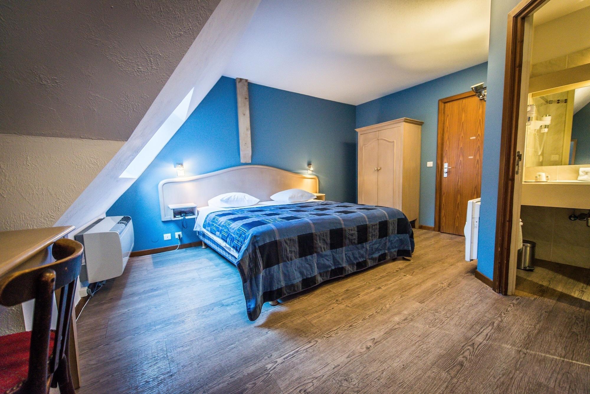 Hotel Au Lion Ribeauville  Bagian luar foto