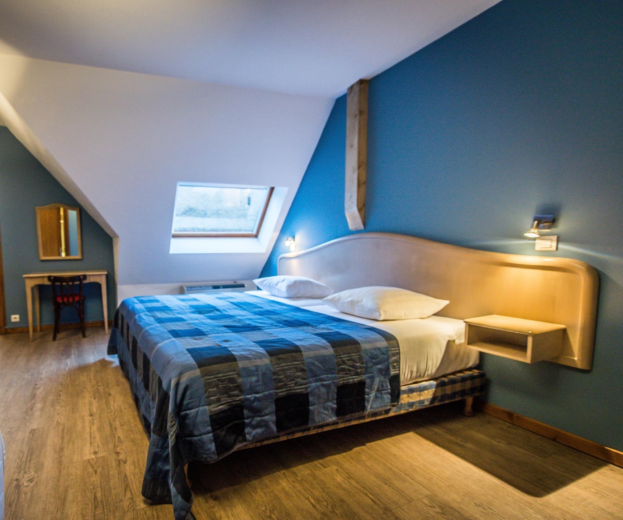 Hotel Au Lion Ribeauville  Bagian luar foto