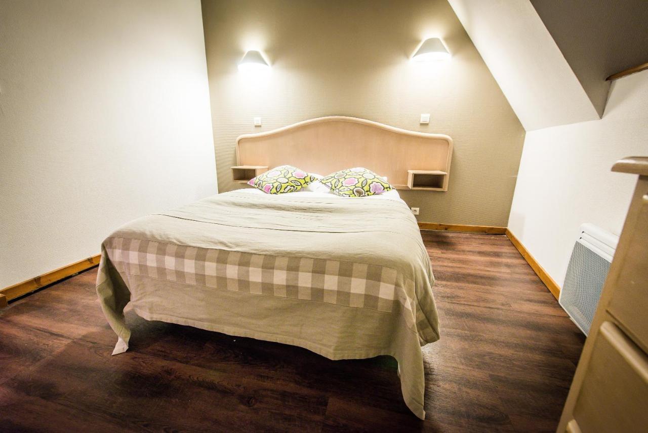 Hotel Au Lion Ribeauville  Bagian luar foto