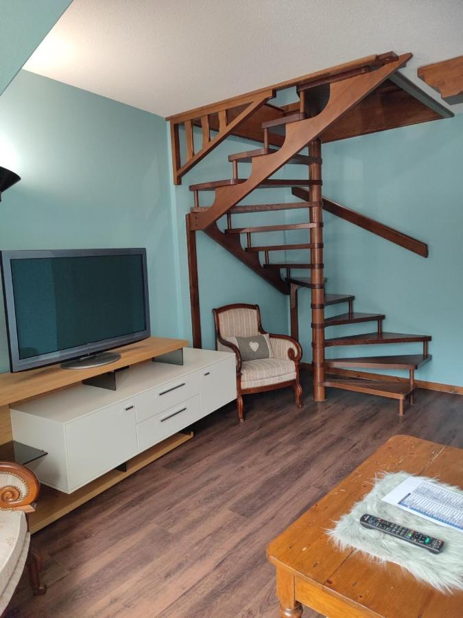 Hotel Au Lion Ribeauville  Bagian luar foto